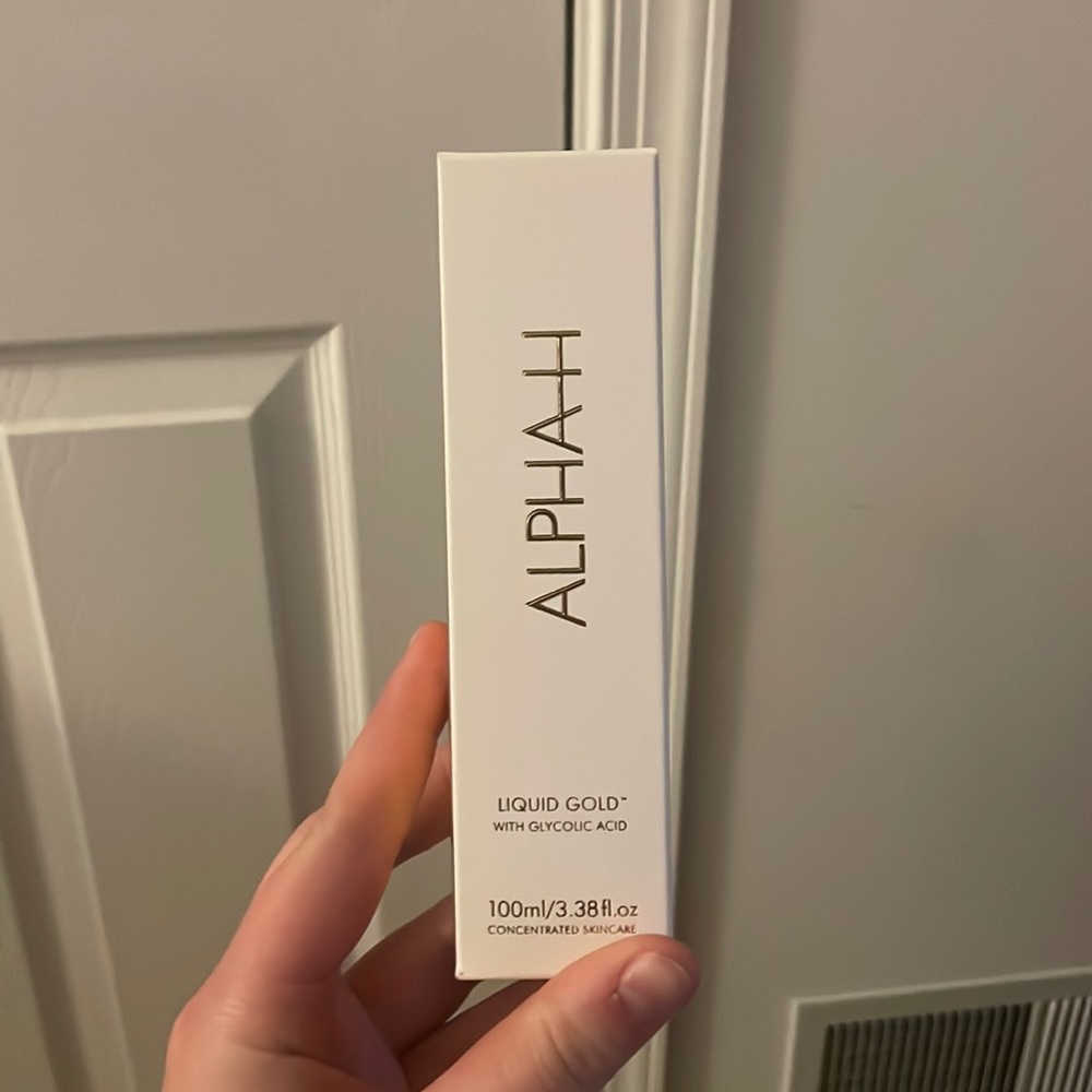 alpha-h liquid gold exfoliating treatment